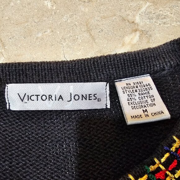 Vintage Victoria Jones Cat Presents Beaded Sweater Black Size Medium - Picture 6 of 6